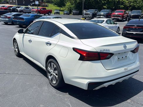 Used 2019 Nissan Altima 2.5 S FWD image 3