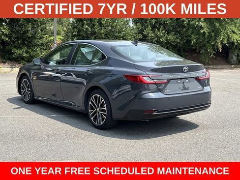 Used 2025 Toyota Camry XLE FWD image 4