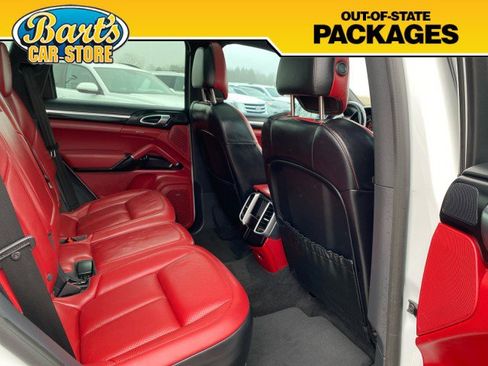 Used 2017 Porsche Cayenne Platinum Edition image 10