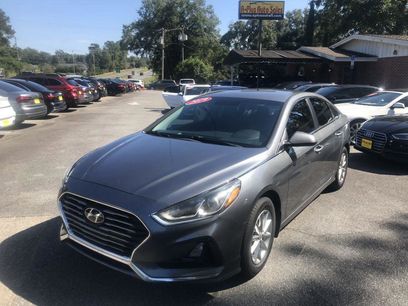 Used 2019 Hyundai Sonata SE w/ Winter Weather Package