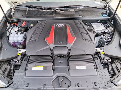 New 2025 Audi RS Q8 performance AWD/4WD image 29