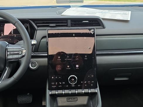 New 2026 GMC Terrain AT4 w/ Convenience Package III image 21