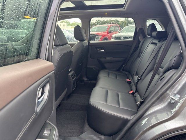 Used 2023 Nissan Rogue SL AWD/4WD image 20