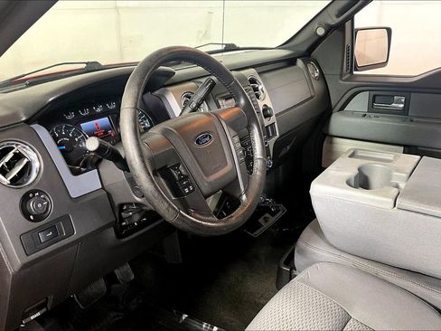 Used 2014 Ford F150 XLT w/ XLT Chrome Package image 13