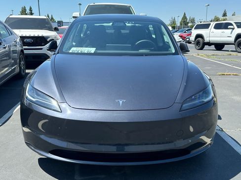 Used 2024 Tesla Model 3 Standard Range RWD image 6