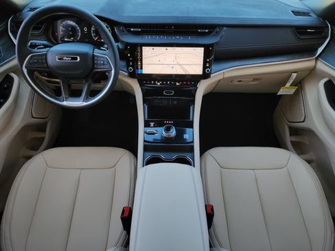 New 2026 Jeep Grand Cherokee Limited image 21