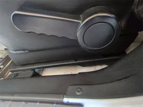 Used 2015 Jeep Wrangler Sport image 17