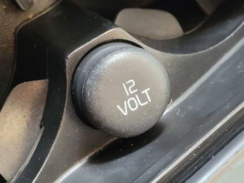 Used 2018 Volvo S60 T5 Inscription w/ Technology Package FWD image 14