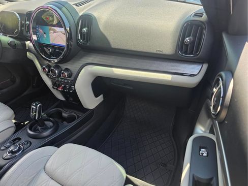 Used 2024 MINI Cooper Countryman S w/ Signature Upholstery Package FWD image 18