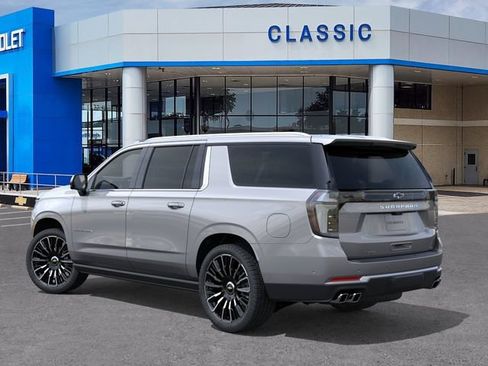New 2026 Chevrolet Suburban High Country AWD/4WD image 3