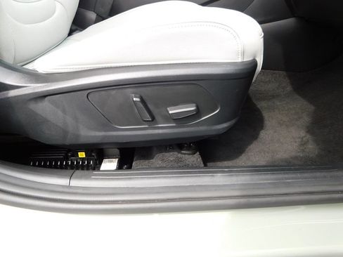 Used 2025 Hyundai Santa Cruz Limited AWD/4WD image 22