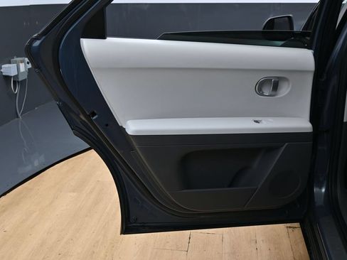 Used 2023 Hyundai Ioniq 5 SE RWD image 39