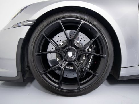 Certified 2022 Porsche 911 GT3 image 15