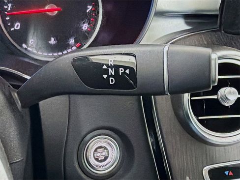 Used 2019 Mercedes-Benz C 300 4MATIC Sedan image 19