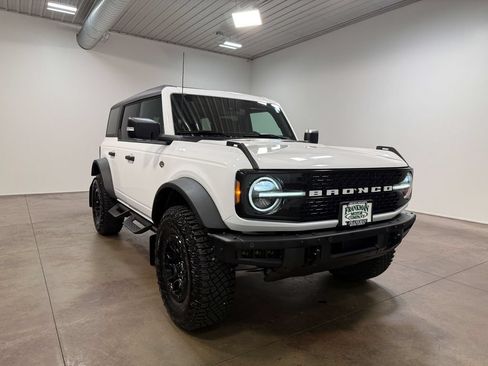 Used 2024 Ford Bronco Wildtrak AWD/4WD image 30