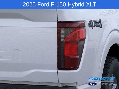New 2025 Ford F150 XLT w/ Equipment Group 302A MID image 21