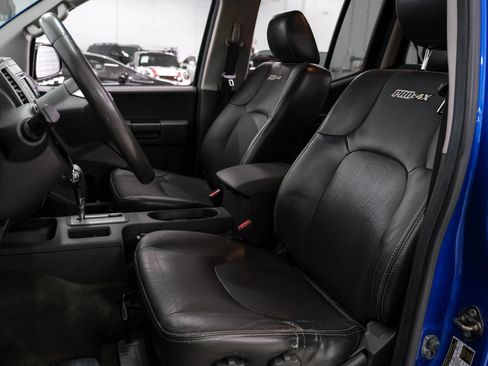 Used 2015 Nissan Xterra PRO-4X w/ Pro-4x Leather Package AWD/4WD image 29
