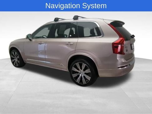 Used 2023 Volvo XC90 B6 Ultimate w/ Lounge Package image 4