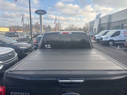 Used 2017 Ford F150 Lariat w/ Equipment Group 502A Luxury image 6