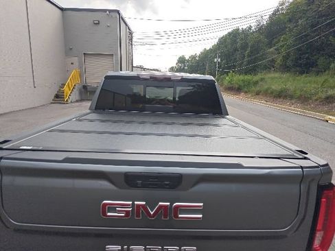 Used 2020 GMC Sierra 1500 AT4 w/ AT4 Premium Package AWD/4WD image 4