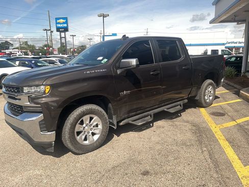 Used 2021 Chevrolet Silverado 1500 LT RWD image 1