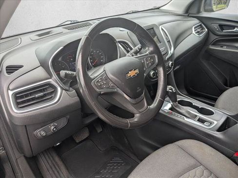 Used 2019 Chevrolet Equinox LT w/ Driver Convenience Package FWD image 8