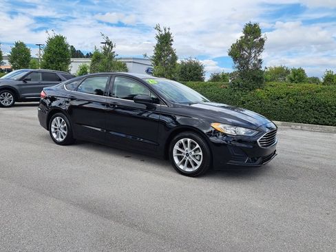 Certified 2020 Ford Fusion SE image 31