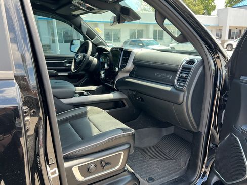 Used 2025 RAM 1500 Laramie w/ Sport Appearance Package AWD/4WD image 12