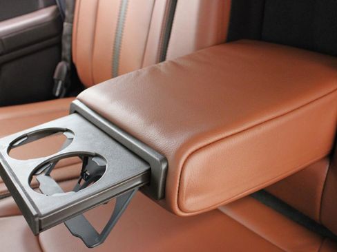 Used 2019 Ford F150 King Ranch w/ Equipment Group 601A Luxury AWD/4WD image 39