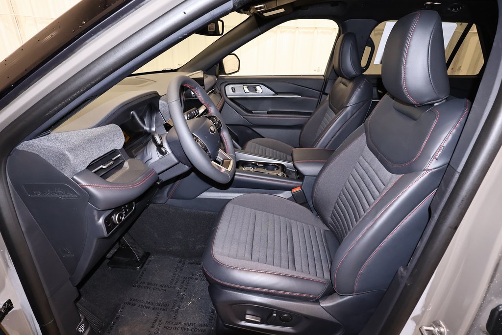 New 2026 Ford Explorer ST-Line w/ ST-Line Street Pack AWD/4WD image 13