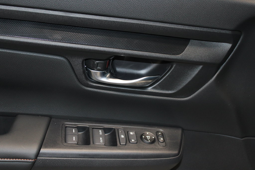Certified 2026 Honda CR-V Sport image 5