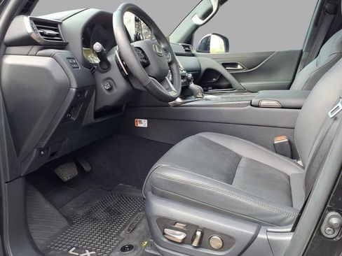 Used 2025 Lexus LX 700h Overtrail w/ Accessory Package (Z1) image 20