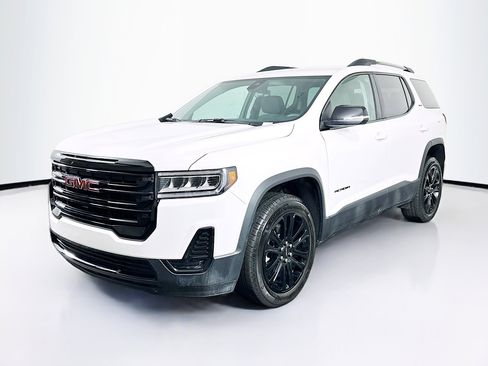 Used 2023 GMC Acadia SLE w/ Driver Convenience Package image 3