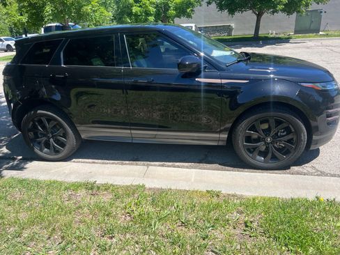 Used 2022 Land Rover Range Rover Evoque R-Dynamic S AWD/4WD image 4