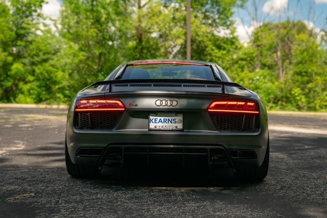 Used 2017 Audi R8 V10 plus AWD/4WD image 31