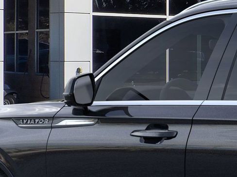 New 2026 Lincoln Aviator Black Label w/ Dynamic Handling Package image 39