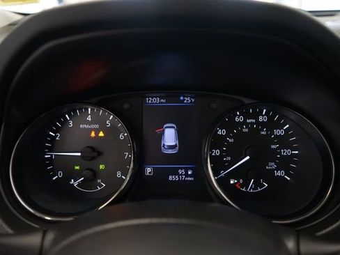 Used 2019 Nissan Rogue SV w/ Sun & Sound Touring Package image 22