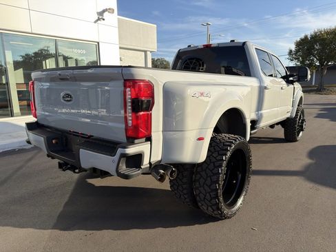 Used 2025 Ford F450 Lariat image 6