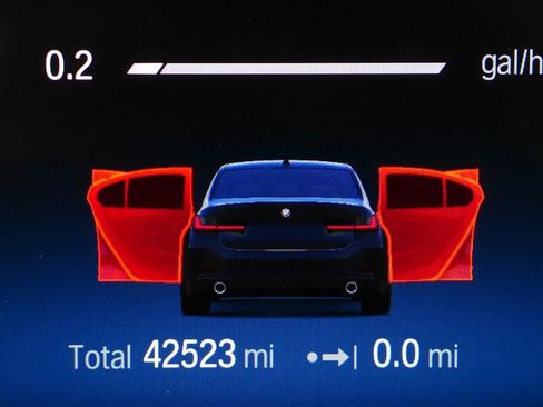 Used 2023 BMW 330i Sedan w/ Driving Assistance Package image 32