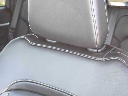 New 2025 Jeep Grand Cherokee Limited image 15