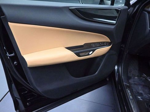 Used 2025 Lexus NX 250 FWD w/ Accessory Package (K3) image 14