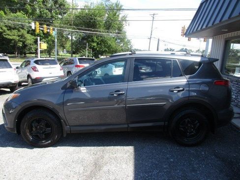 Used 2017 Toyota RAV4 LE w/ Carpet Mat Package FWD image 5