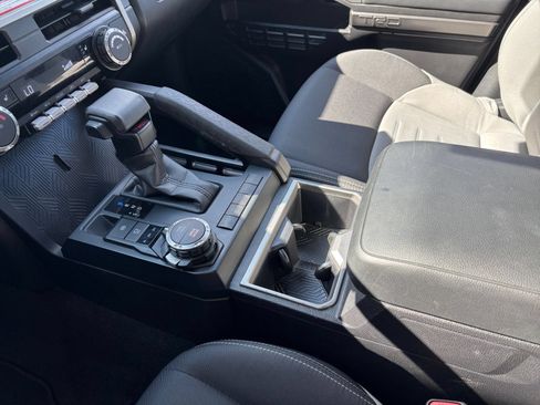 Used 2026 Toyota Tacoma TRD Sport AWD/4WD image 40