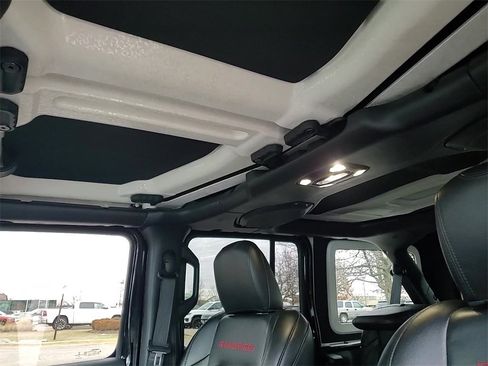 Used 2021 Jeep Wrangler Unlimited Rubicon image 21