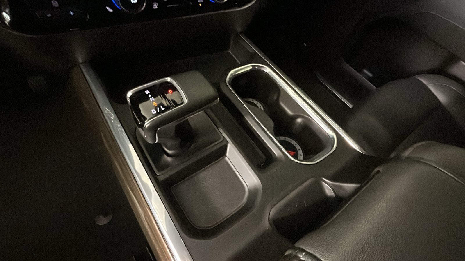 Used 2025 Chevrolet Silverado 1500 LT Trail Boss w/ Convenience Package II AWD/4WD image 24