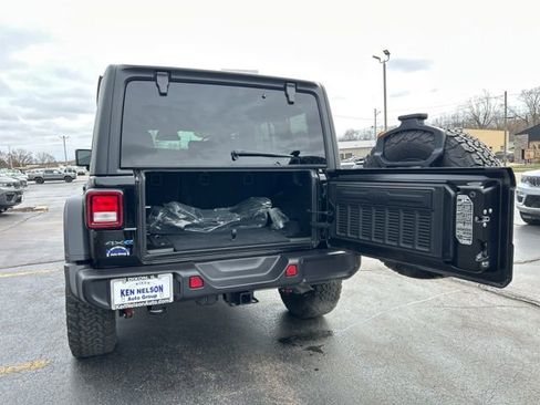 Used 2025 Jeep Wrangler Unlimited Sport S 4xe AWD/4WD image 11