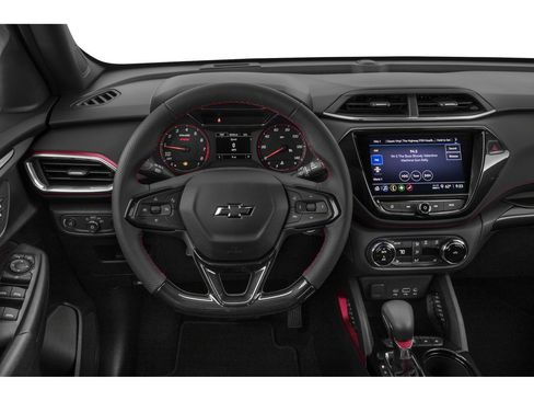 Used 2023 Chevrolet TrailBlazer RS w/ Sun and Liftgate Package AWD/4WD image 4