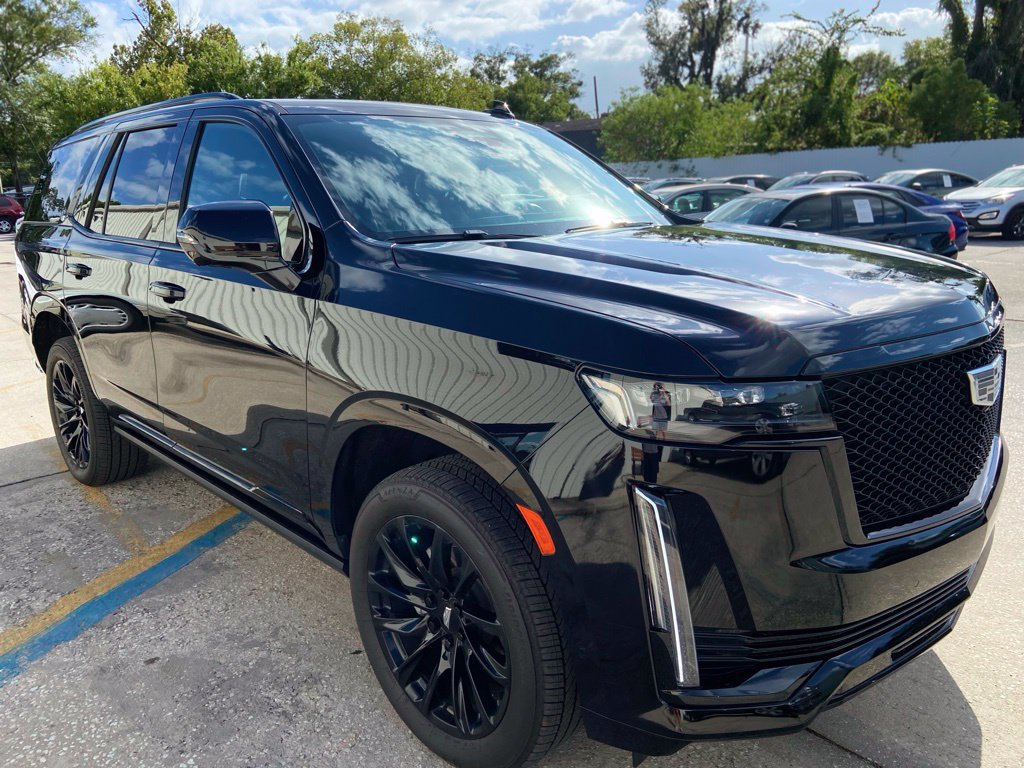 Used 2023 Cadillac Escalade Sport Platinum w/ LPO, ONYX Package AWD/4WD image 7