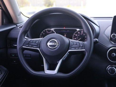 Used 2024 Nissan Sentra SV FWD image 23