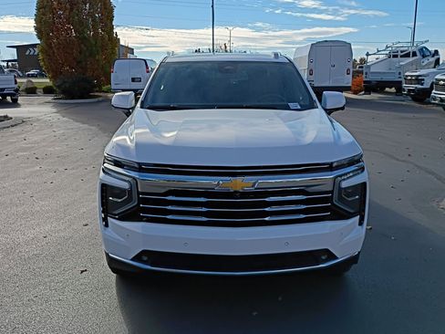 New 2026 Chevrolet Suburban LT w/ Comfort Package image 16